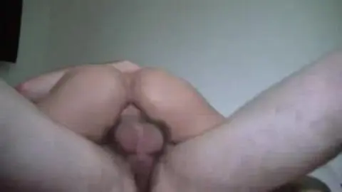 Apuesto rubio atlético se folla a un twink