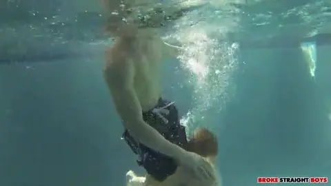 Raw sex at the public pool