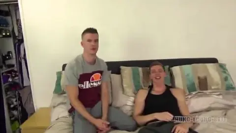 Hardcore fuck between well-hung thugs