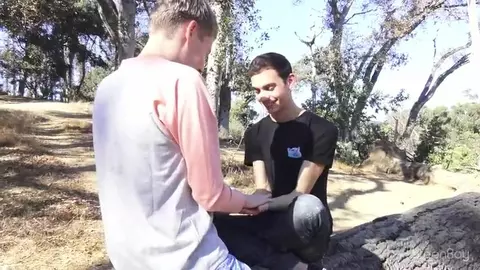 Two cock-hungry studs fuck