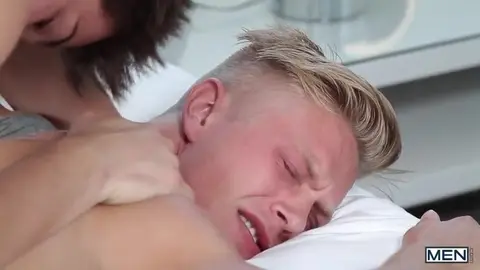 Johnny Rapid as a horny masseur