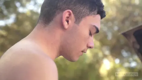 Trepa no caminhão: Jacob Hansen & Ashtin Bates