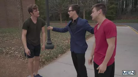 Alumnos pillados follando en clase: Aaron London, Johnny Rapid