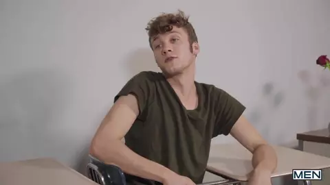 Studenti beccati a scopare in aula: Aaron London, Johnny Rapid