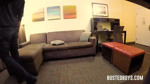 Твинка ебёт полицейский (ролевуха, по согласию)