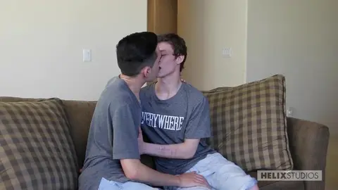 18 anni e così arrapato — viene scopato