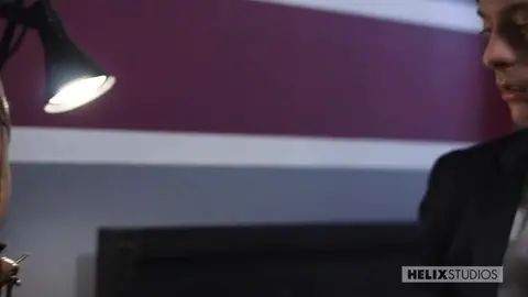 Возбуждённый студент жёстко трахается