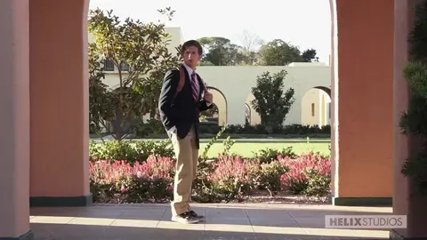 Sesso a tre al liceo (18+)