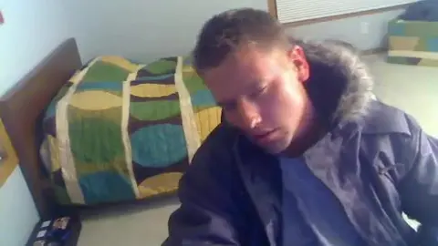 Swedish twink jerking off on cam