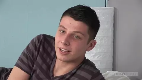 Josh e Blake sonhavam em fazer um filme pornô gay