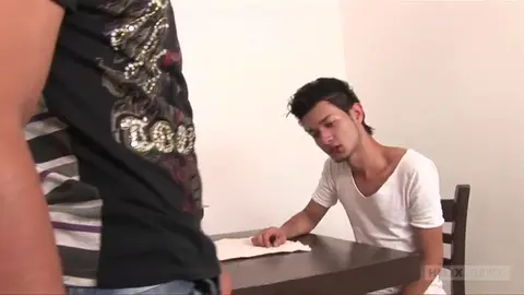 Scopami il culo e dipingimi il viso di sperma