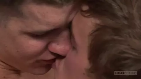 Il marinaio gay e il soldato gay - HelixStudio