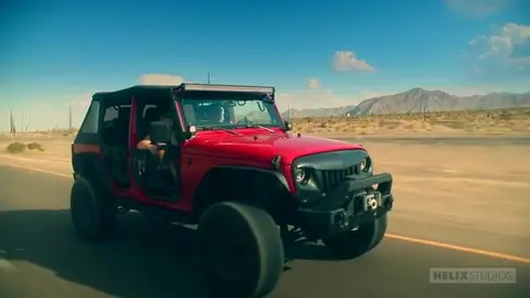 Trio com amigos no camping