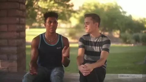 Damien Ellis scopato da un atleta nero muscoloso