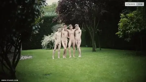 Duo di ragazzi super dotati