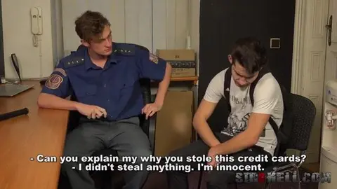 Bulle missbraucht jungen Ganoven