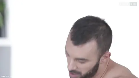 Incredibile tripla penetrazione gay - Alejandro Alvarez, Jace Reed, Johny Cruz & Xavi Duran