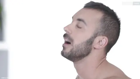 Incredibile tripla penetrazione gay - Alejandro Alvarez, Jace Reed, Johny Cruz & Xavi Duran