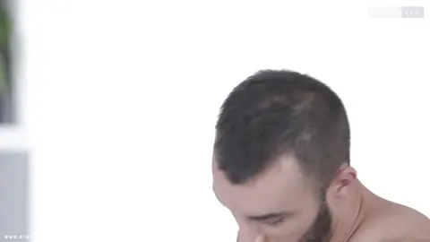 Incredibile tripla penetrazione gay - Alejandro Alvarez, Jace Reed, Johny Cruz & Xavi Duran