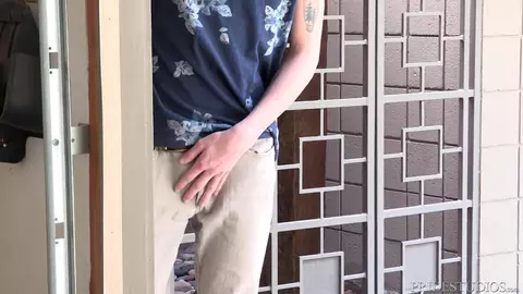 Twink obediente entrenado por un top lujurioso — Jimmy Durano & Skyler Hart