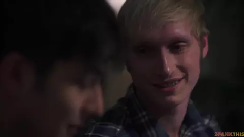 Max Carter si fa il bel culo di Angel Rivera