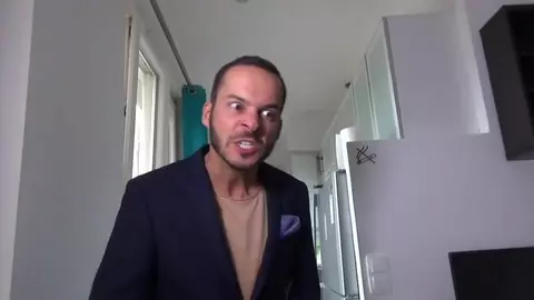 Выеби мою гладкую жопу