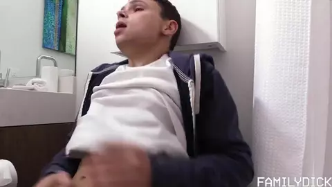 Le grandi palle del mio fratellastro