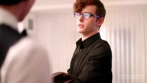 Polvo en el hotel - Spencer Locke y Reece Jackson