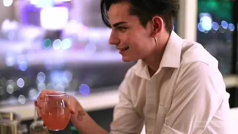 Novos atores pornôs com talento pro sexo - Garrett Kinsley & Eli Bennet