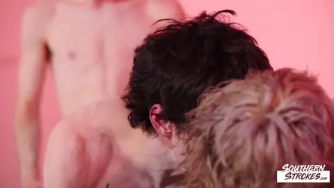 3 cerditos - Payton Connor, Daniel Hausser y Adam Strong