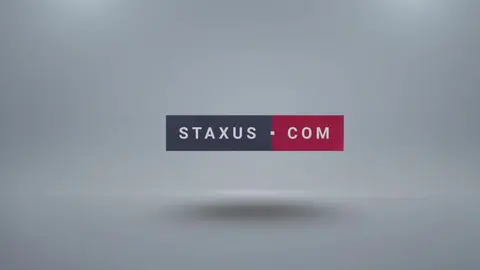 Biondino ben dotato scopa un culo stretto