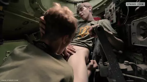 Hermanos de armas en misión sexual intensiva