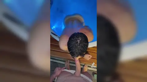 Guillo_Cuellar — mamada en el jacuzzi