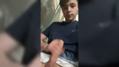 Gaytwink0001 — Solo Jerk