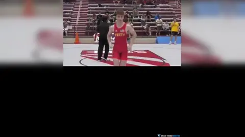 Twink lottatore — paja