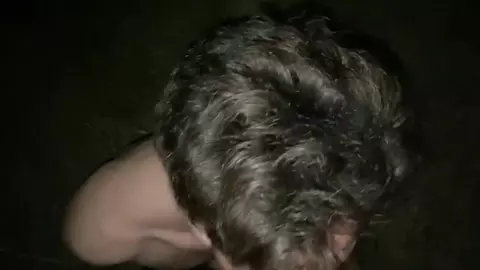 Nacht-Blowjob im Hof — Mxtthew