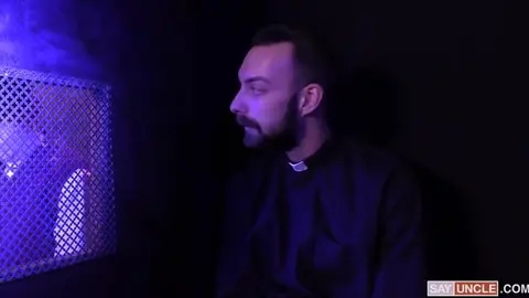 Il twink sexy Levi Rhodes si fa scopare da un daddy