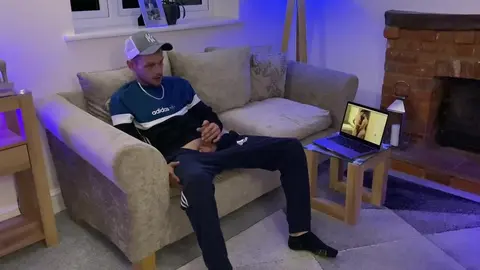 Harri Oakland's Sex Slave Levi Essex Bound In Chains