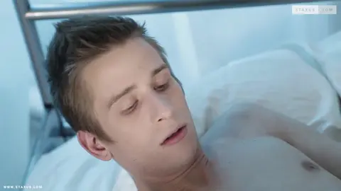 Calciatore prende cazzo nel culo