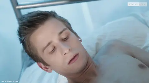 Calciatore prende cazzo nel culo