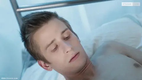 Jogador de futebol leva rola no cu