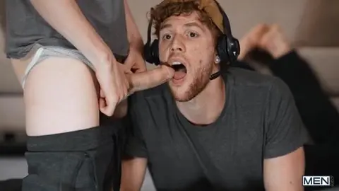 Gamer hardcore – Chris White & Troye Dean