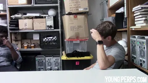 Арестован, унижен и выебан