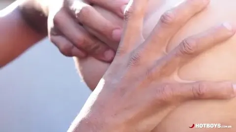 Blatino devasta un culo stretto con il suo cazzo da 23 cm