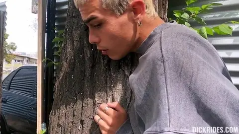 Von meinem Uber-Fahrer in den Arsch gefickt