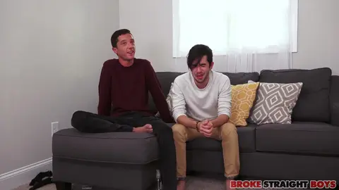 Kyle Lovern scopa Jos Alvarez a pelo