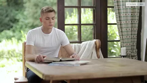 Doppia penetrazione per un buco stretto — Daniel Karrington, Danny Jones & Nick Fox