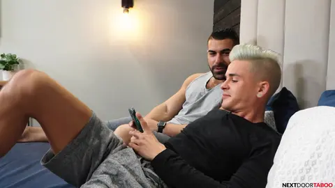 Intercambio de hijastros Parte 1: Él lo quiere - Andy Taylor & Damien Stone (A pelo)