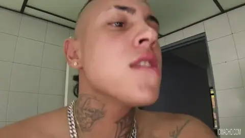 Возбуждённые геи-латиносы – Алекс и Джовал