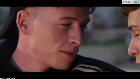 Staxus International College